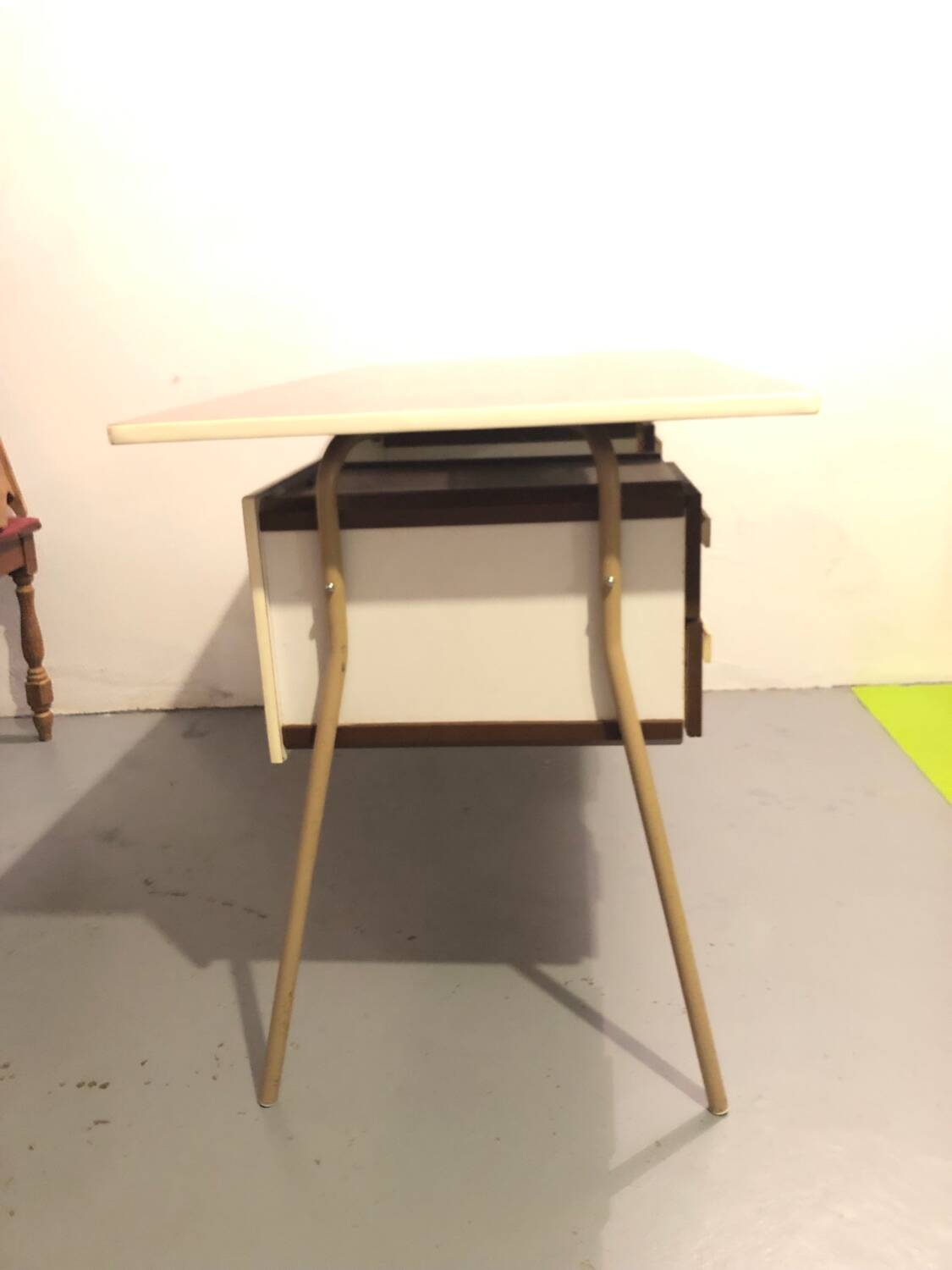 1960 VINTAGE DESK FORMICA METAL TUBING 4 DRAWERS