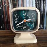 Clock and mechanical alarm clock Rhythm Made in Japan 70s space age