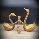 Duo brass swans