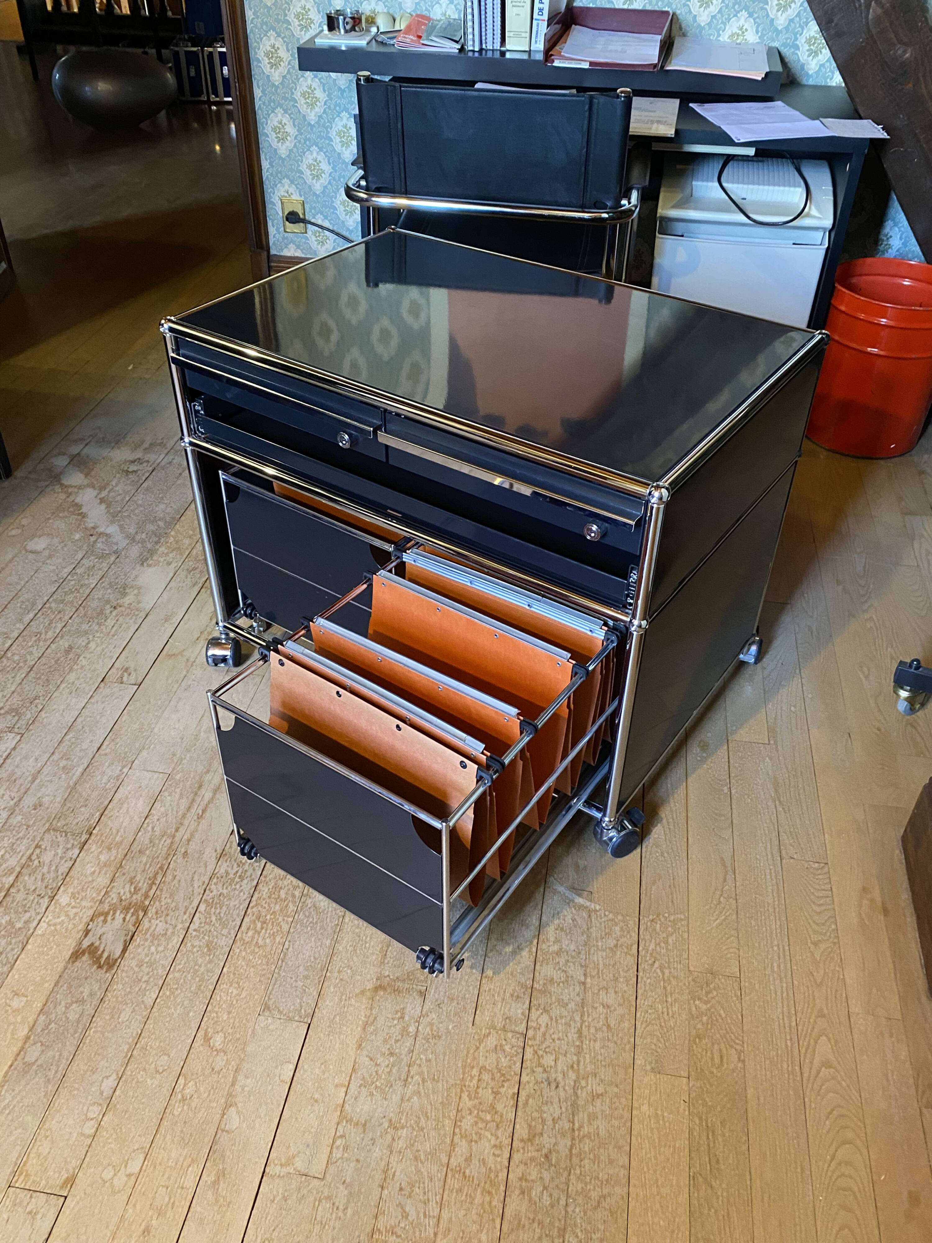 Desserte de bureau USM Haller