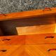 Commode vintage pieds compas.