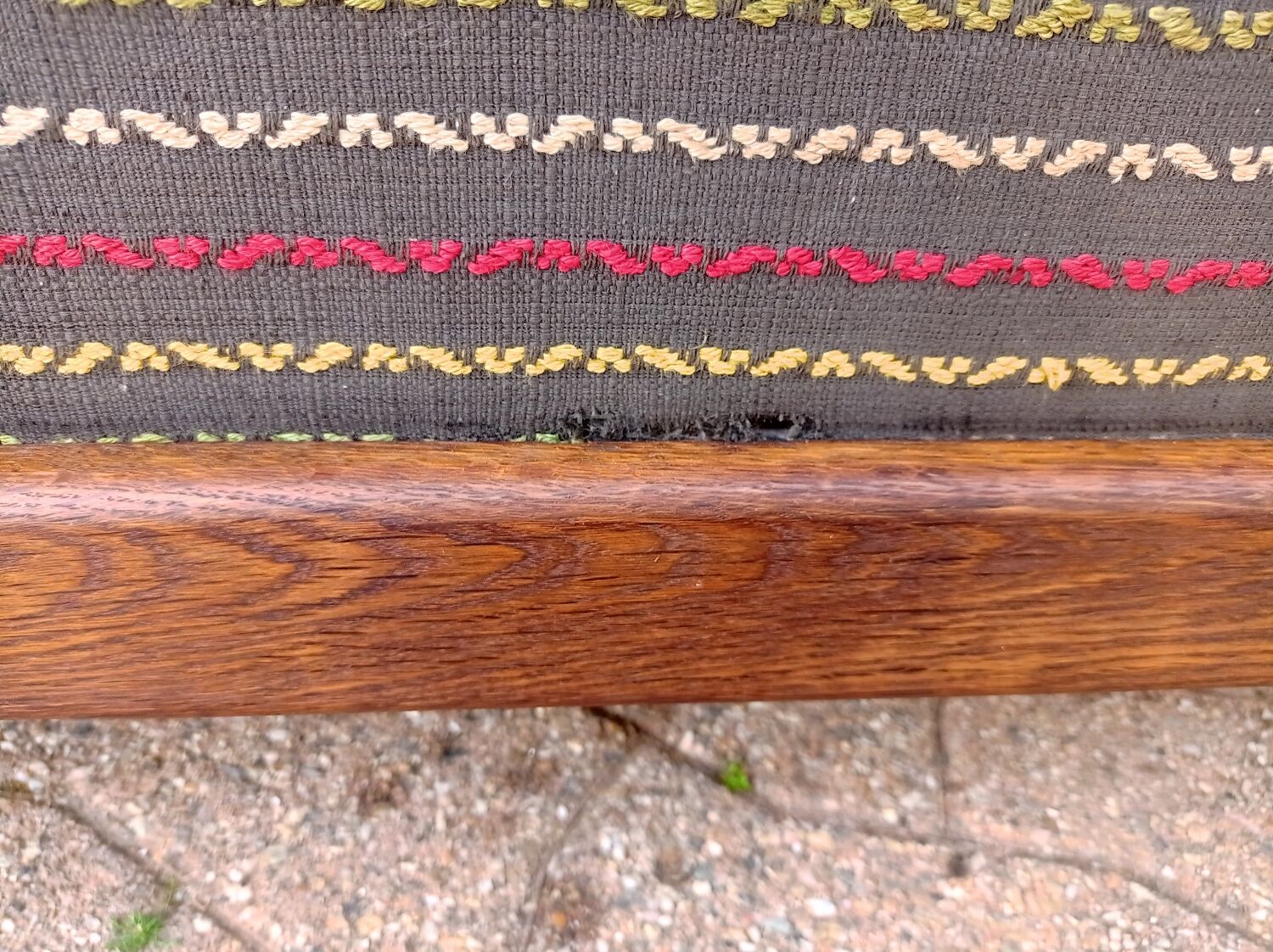 Scandinavian bench