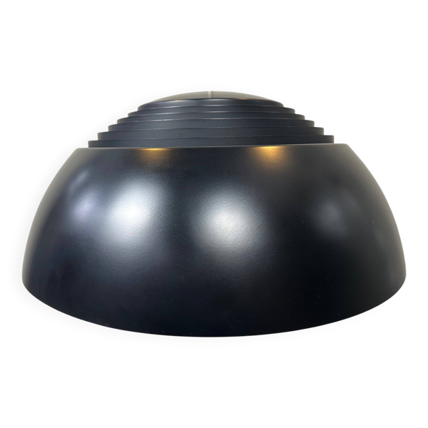 Lampe à pendentif au design vintage AJ Royal – Arne Jacobsen pour Louis Poulsen – années 1960