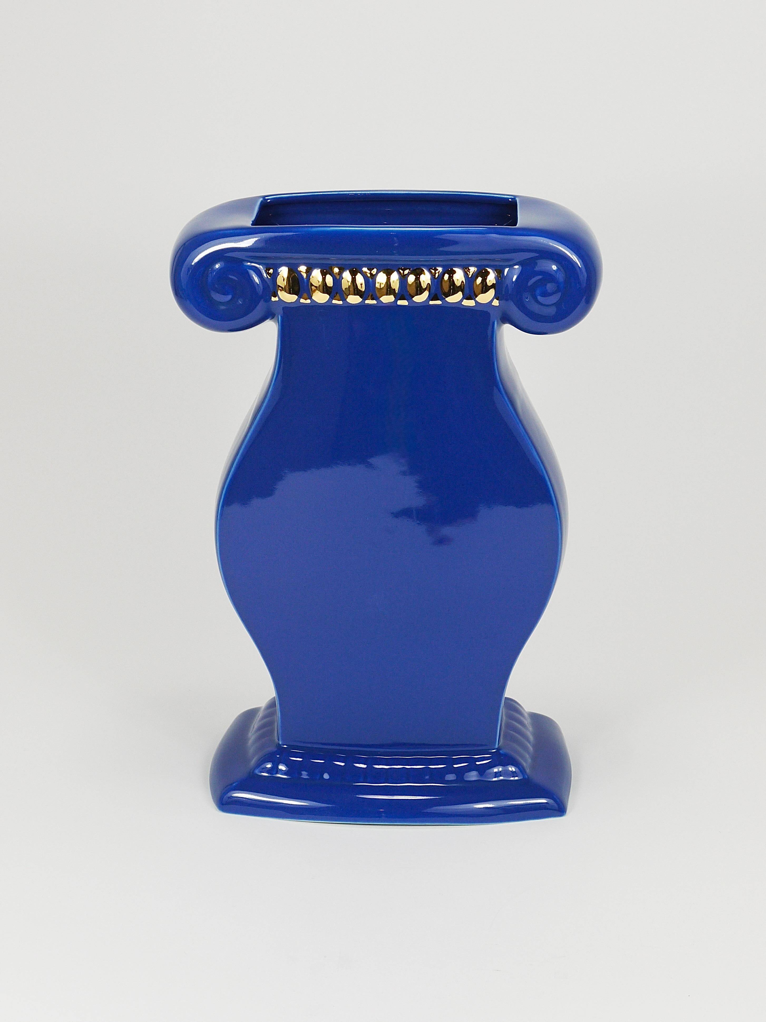 Heide Warlamis Vase Postmodern Grand Design Memphis, Vienna Collection, 1980s