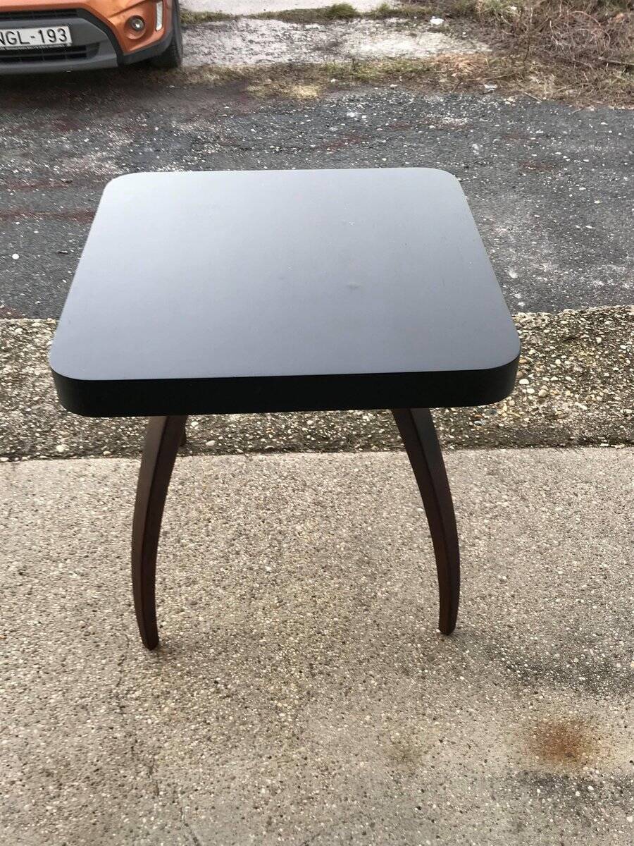 H259 coffee table by Jindrich Halabala in brown and white beech, 1930s design.