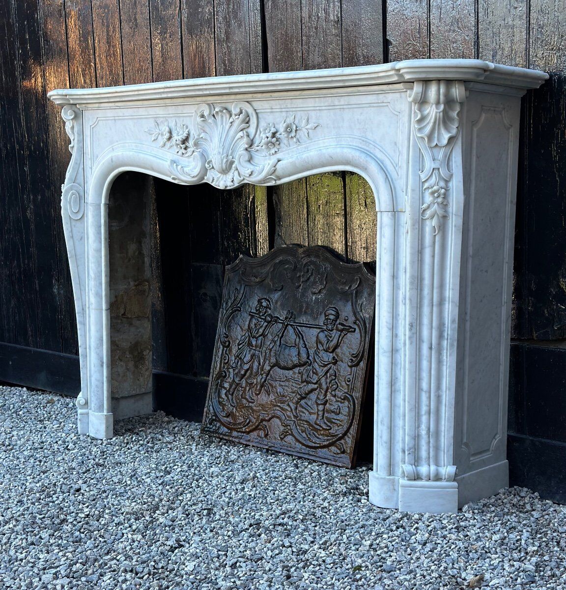 Louis XV style fireplace in Carrara marble and cast iron fireplace