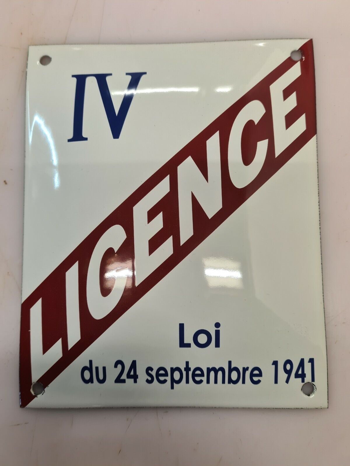 Enamelled plate LICENCE IV