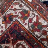 Handmade vintage Persian Shiraz rug 149cm x 208cm, 1940s