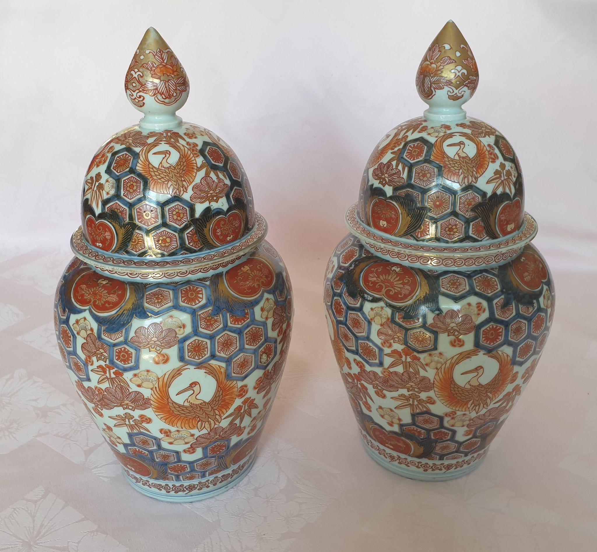 pair of Imari porcelain vases Japan 19th century height 34 cm