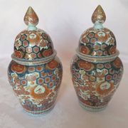 pair of Imari porcelain vases Japan 19th century height 34 cm