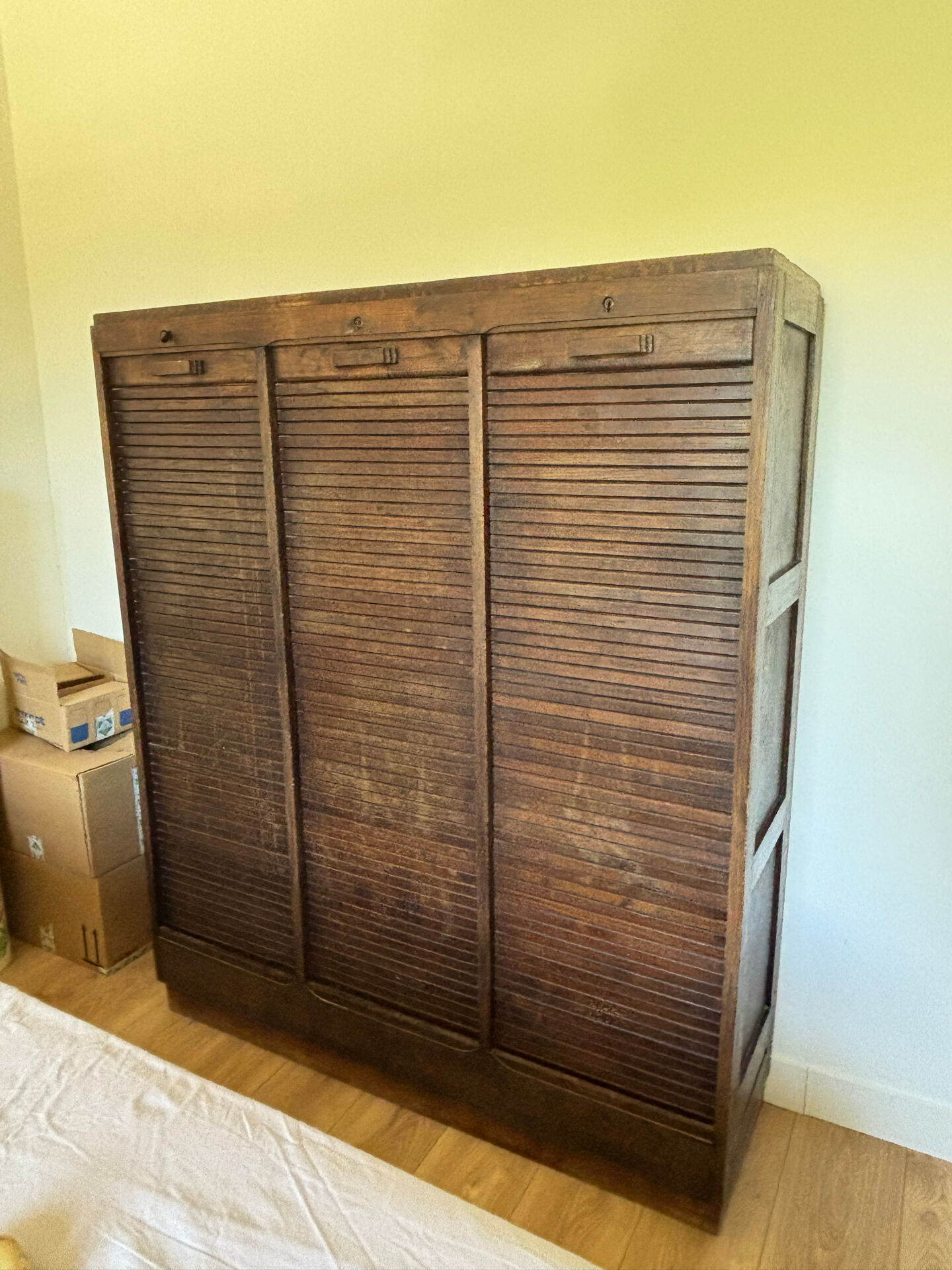 Curtain cabinet 1950