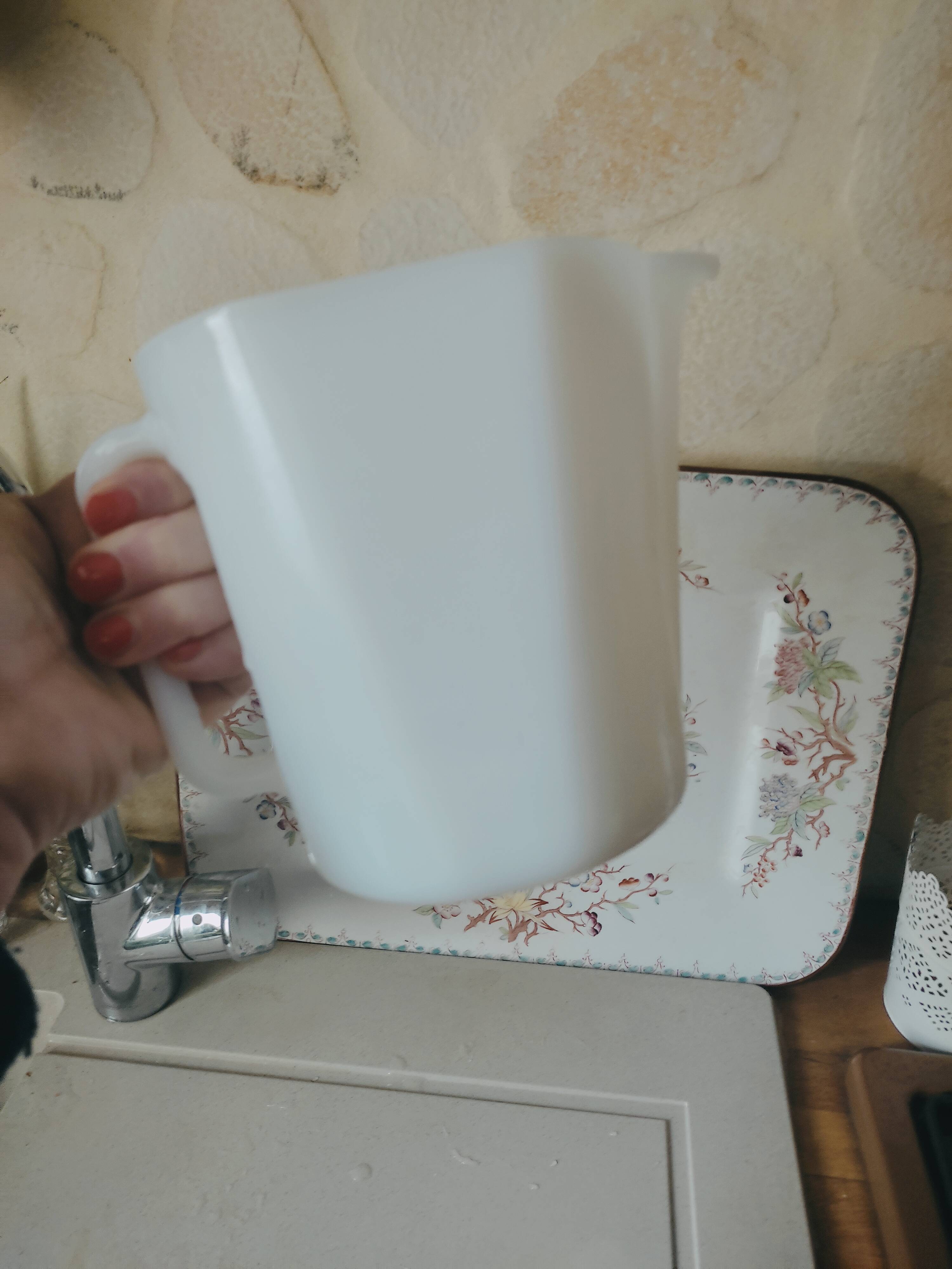 Verseuse Moulinex en opaline blanche