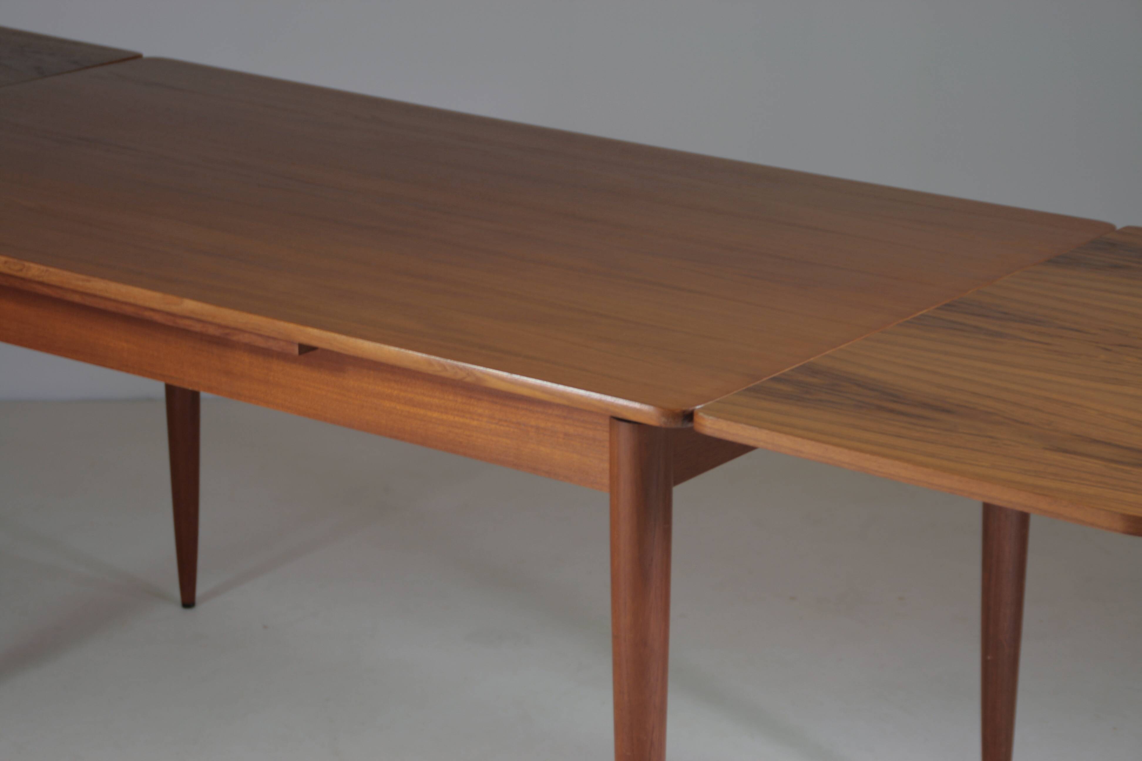 Extendable teak table, 1960