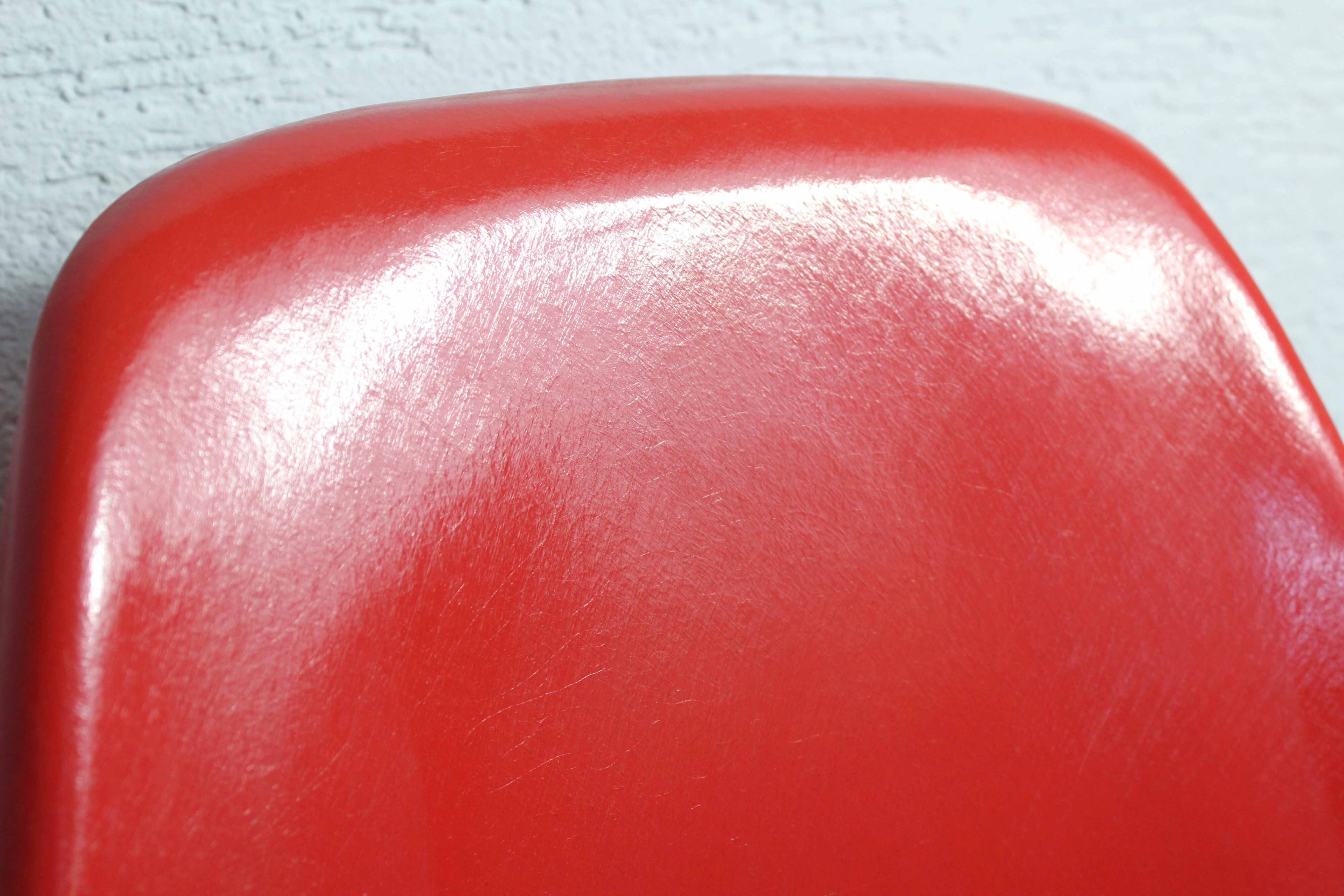 Pair of Stella fiberglass chairs