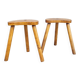 Paire de tabourets tripodes en bois massif