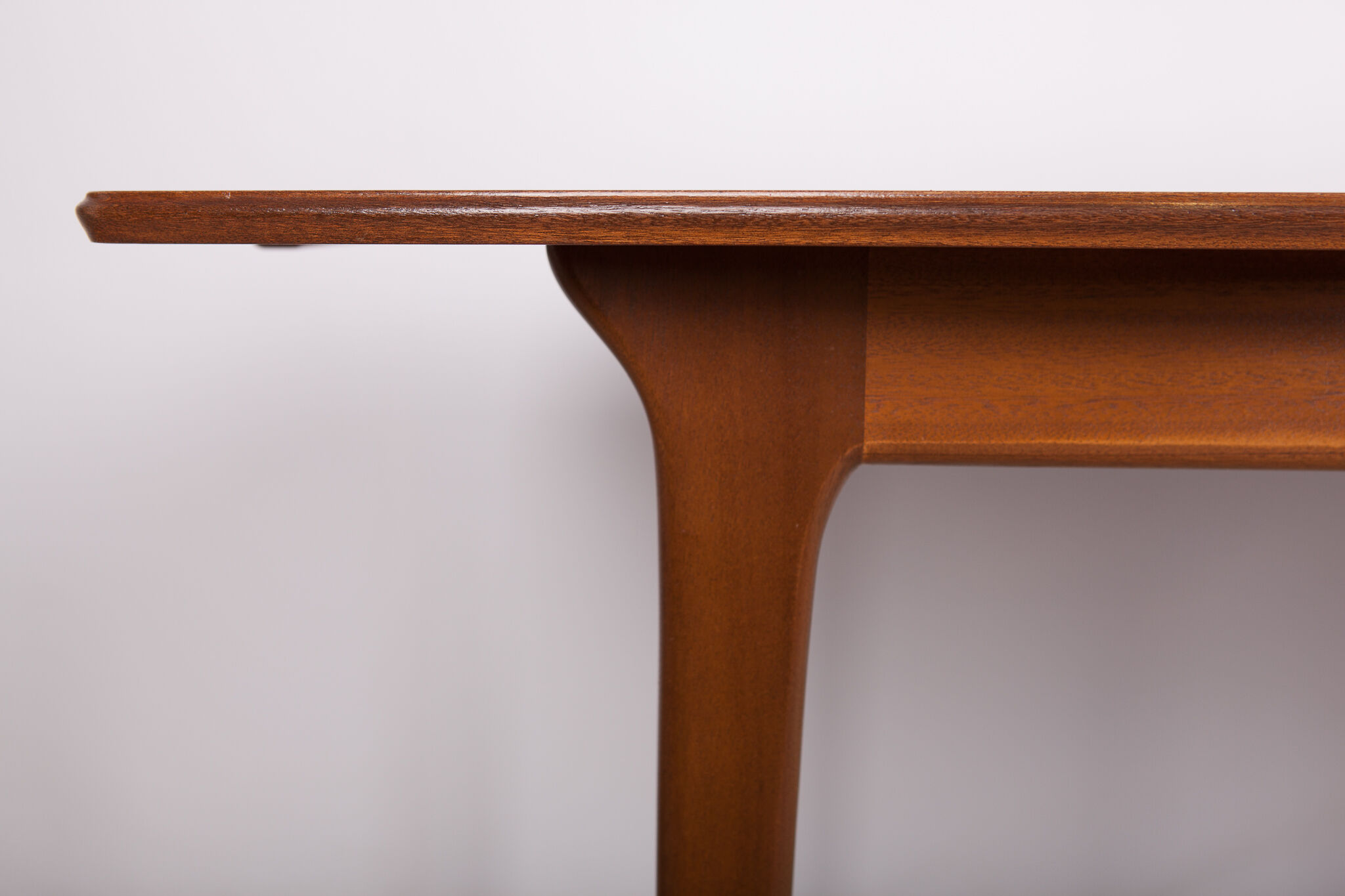 Mid-Century Teak Extendable Dining Table from McIntosh, 1960s