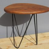 Tripod coffee table base pin