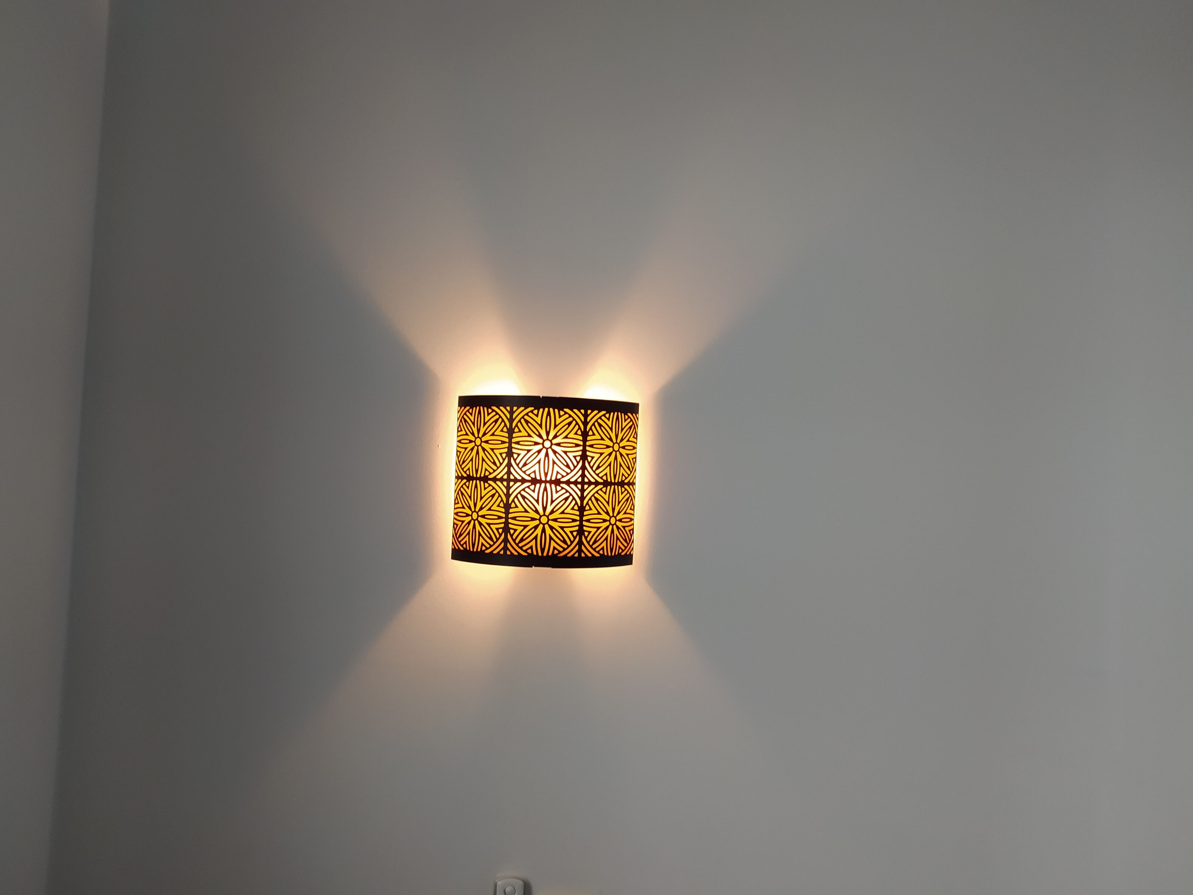 Pair of wall sconces