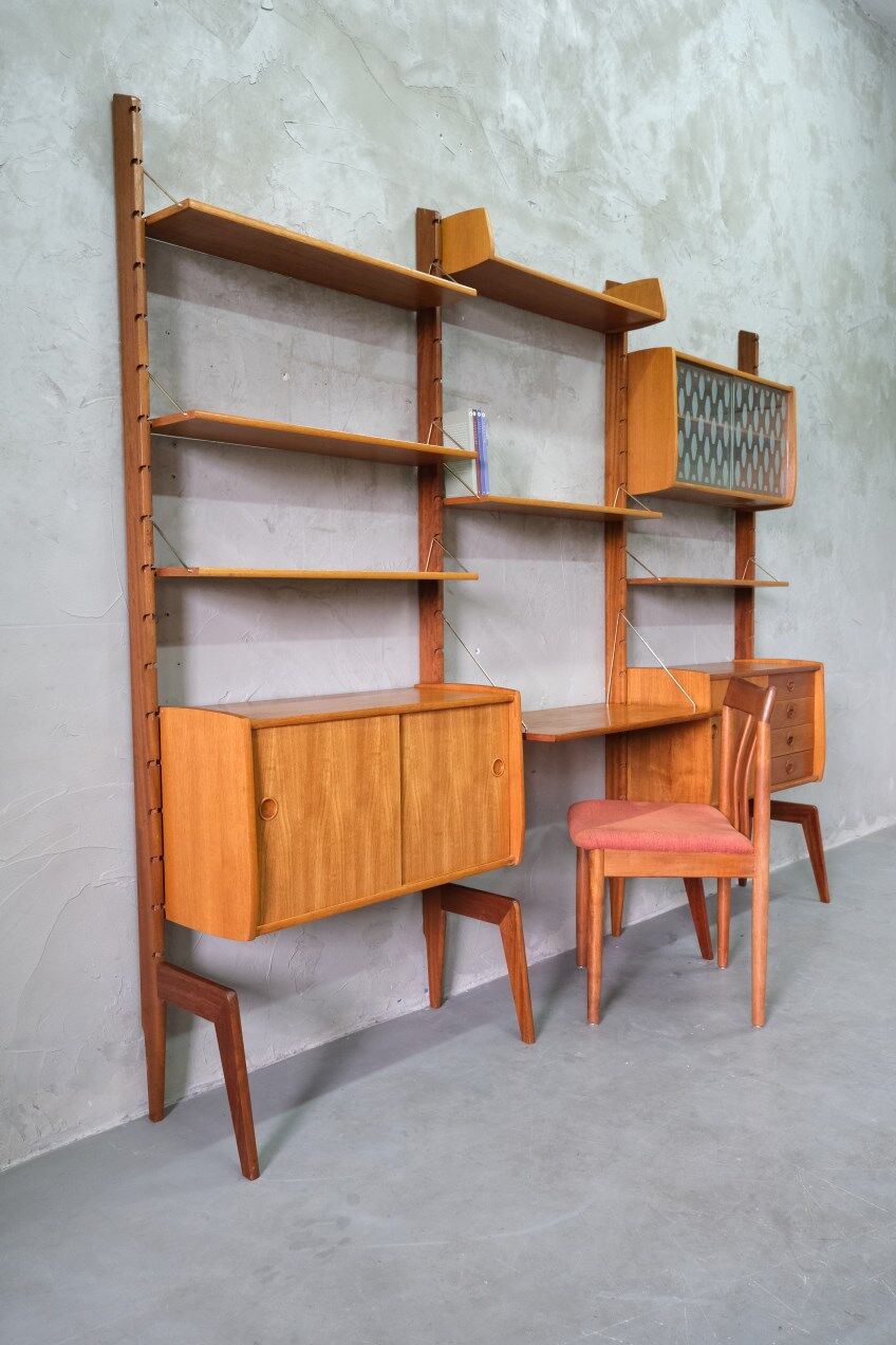 Mid-Century Modular Teak Free-Standing Wall Unit with Desk by John Texmon for Blindheim Mobelfabrik,