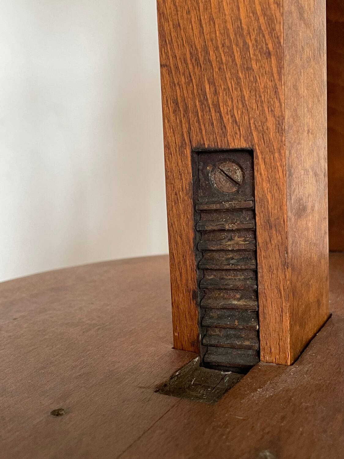 19th century tripod photo room