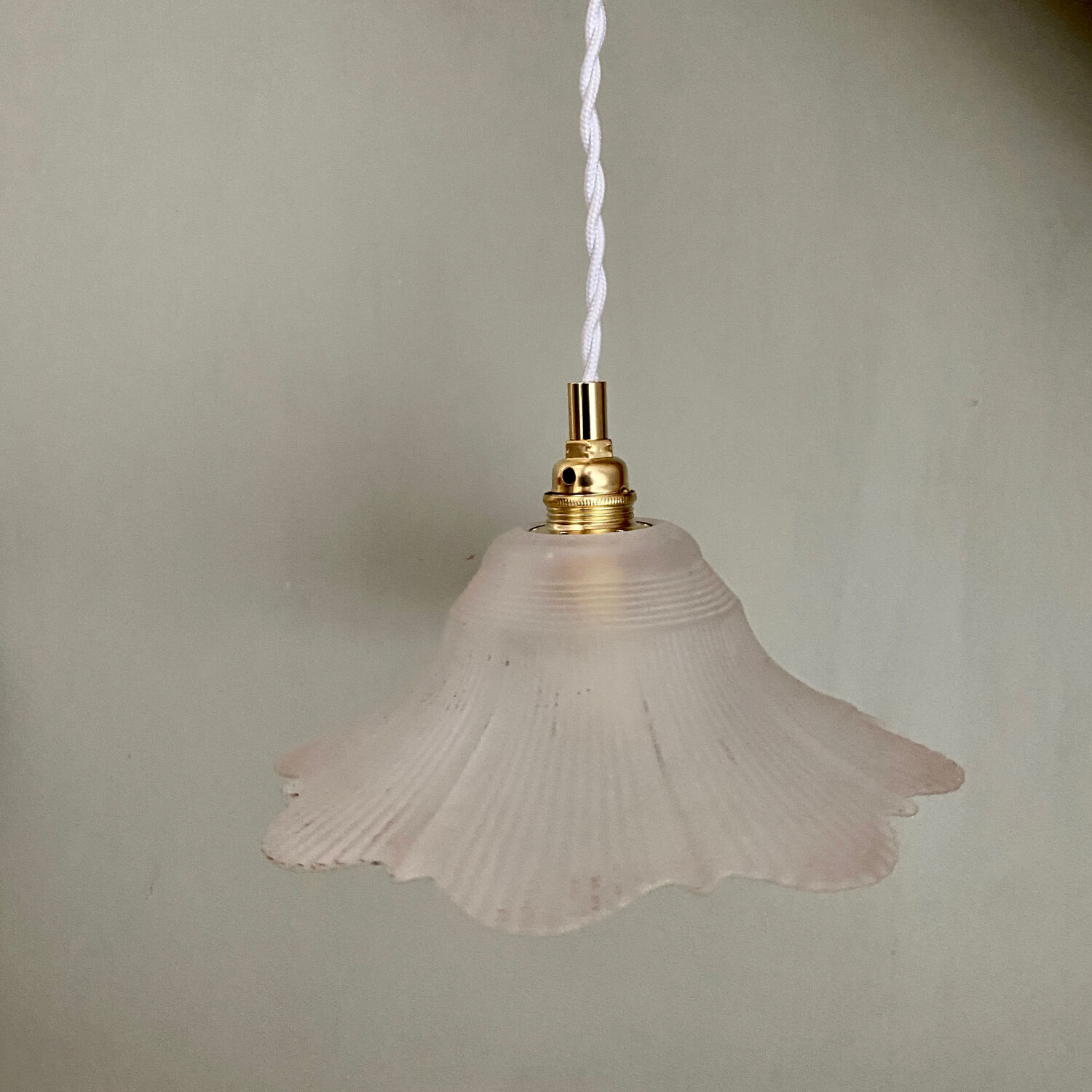 Vintage frosted glass lampshade pendant light