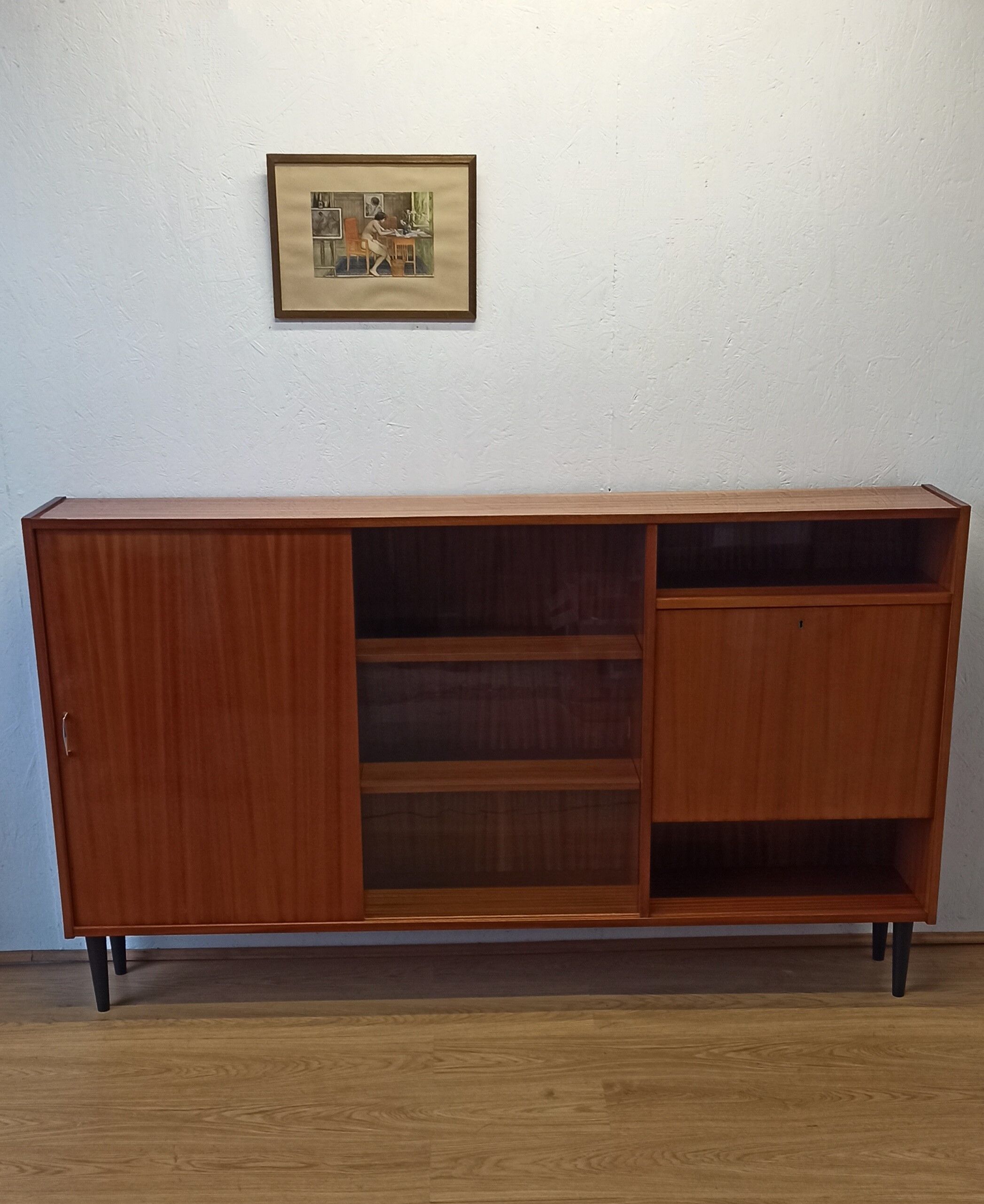 Buffet moderniste, des années 1970