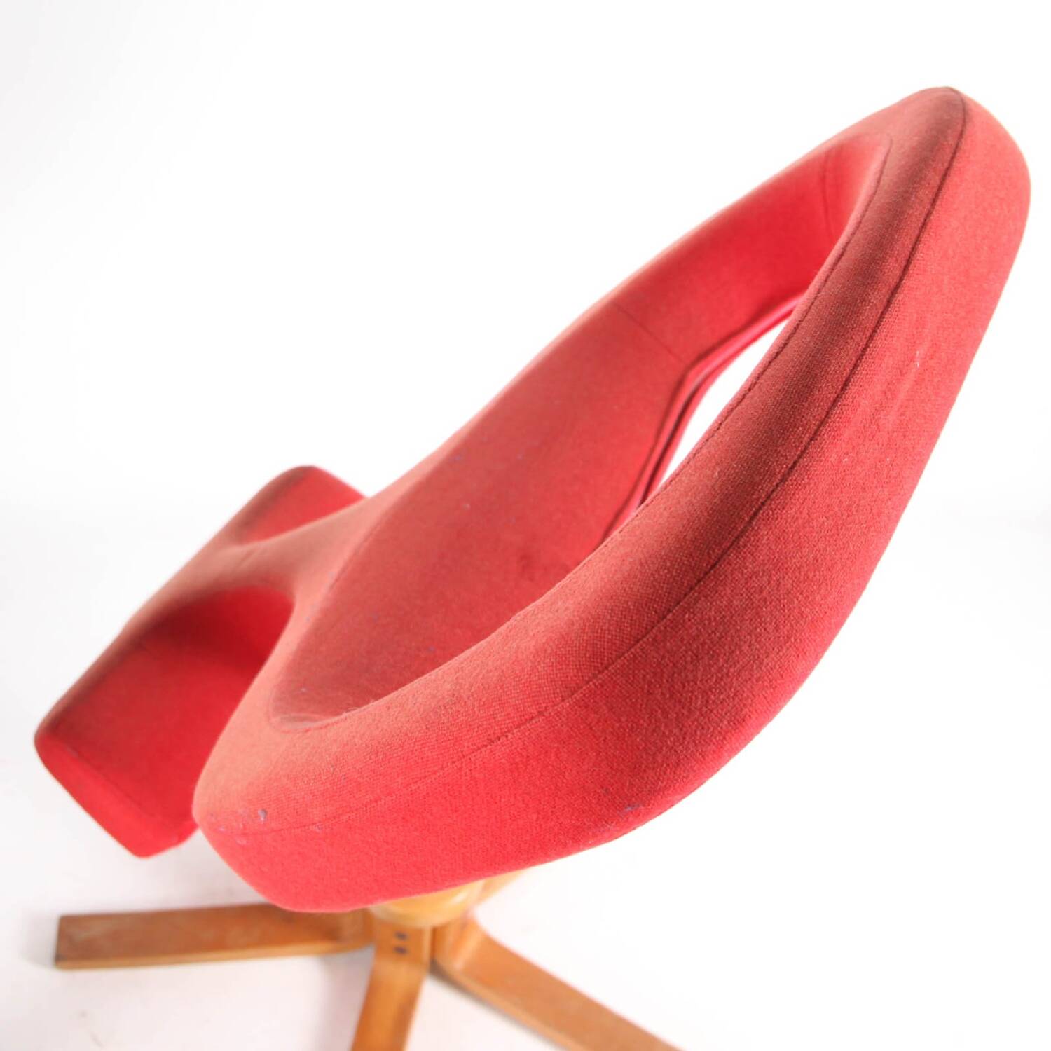 Duo of seats by Peter Opsvik