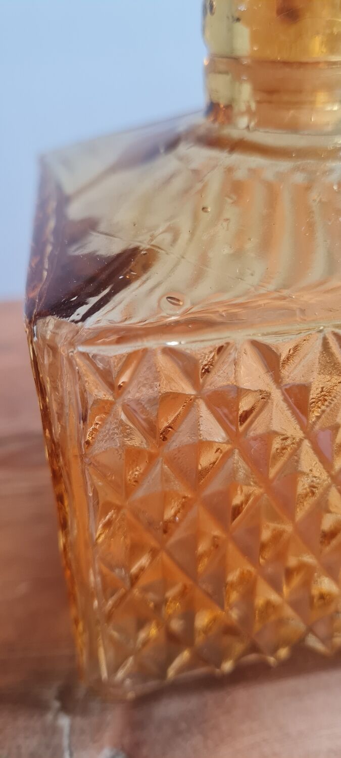 Carafe or amber glass bottle