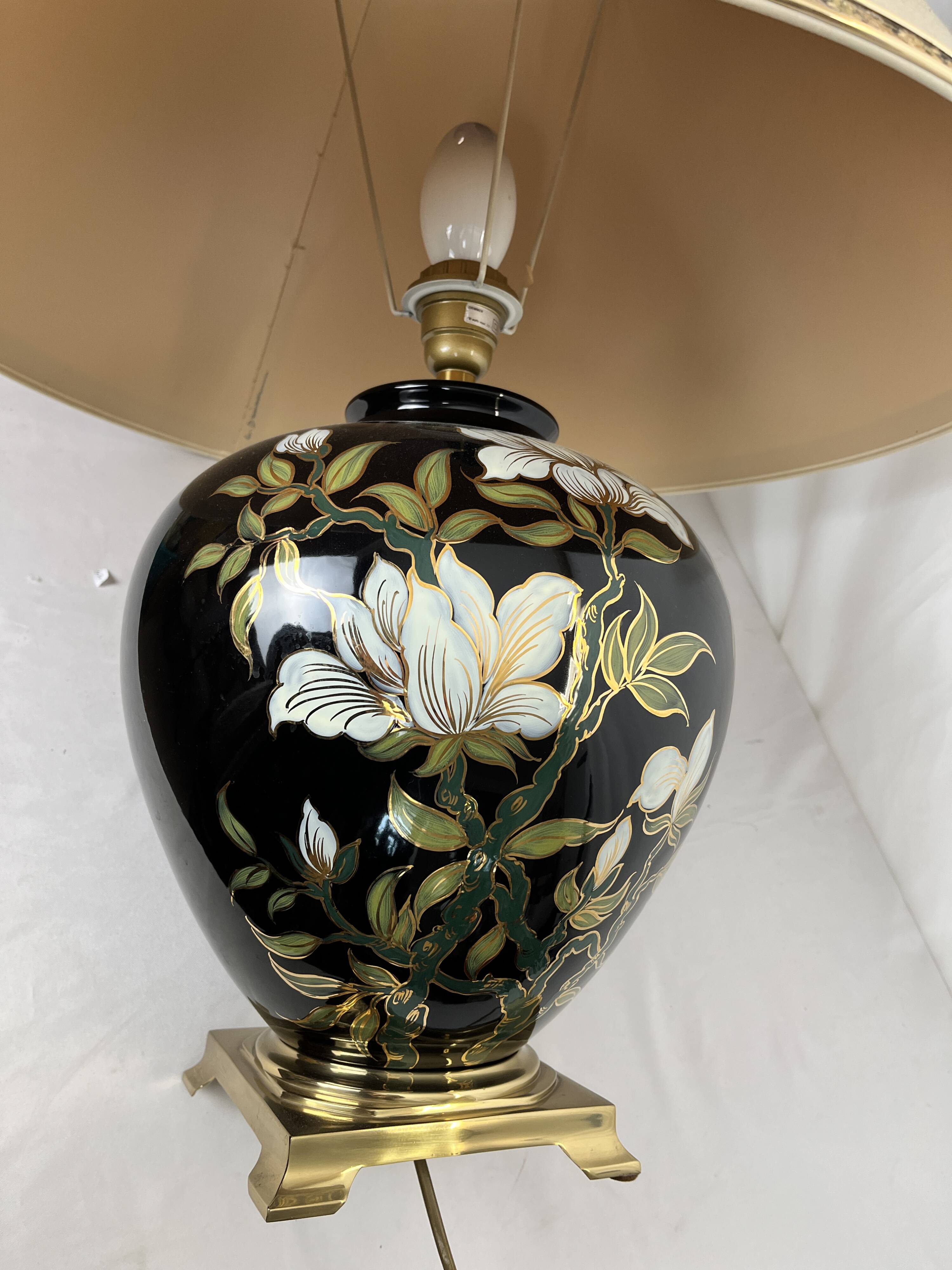 Important English porcelain lamp signed Drimmer 1989