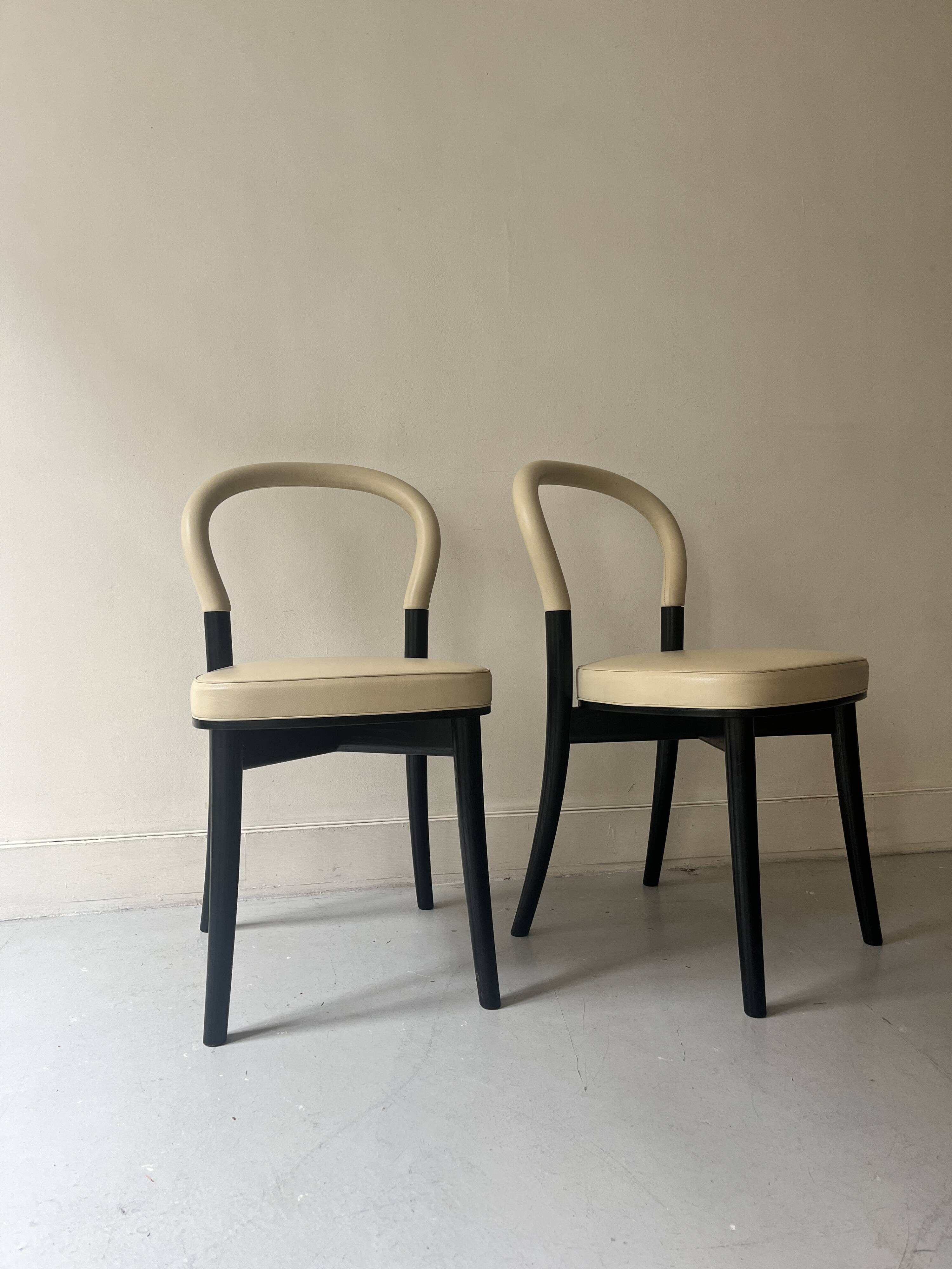 set of 2 chairs in ash and beige leather "Goteborg" by Gunnar Asplund for Cassina, design 1990