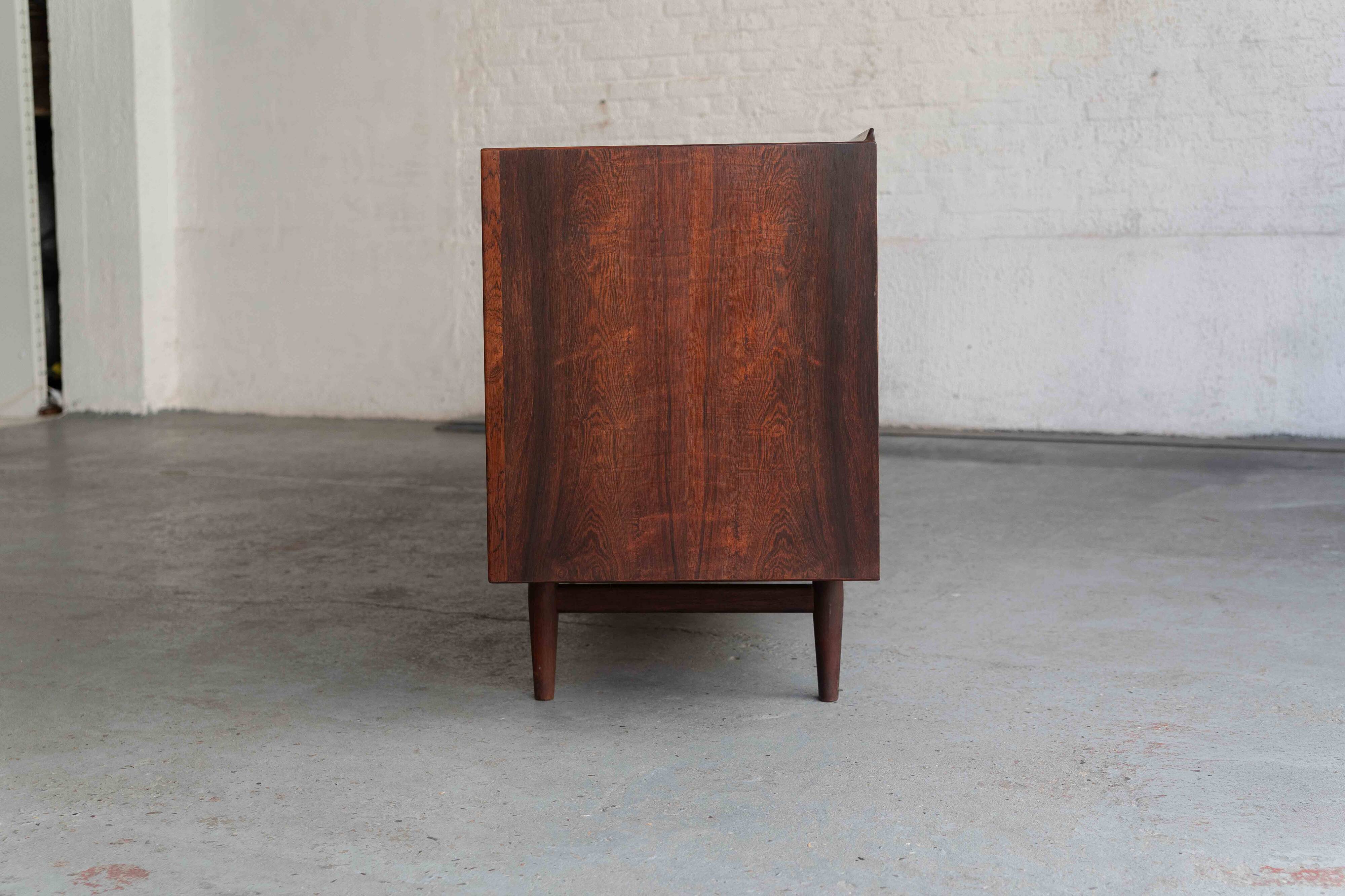 Sideboard 'OS 29' by Arne Vodder