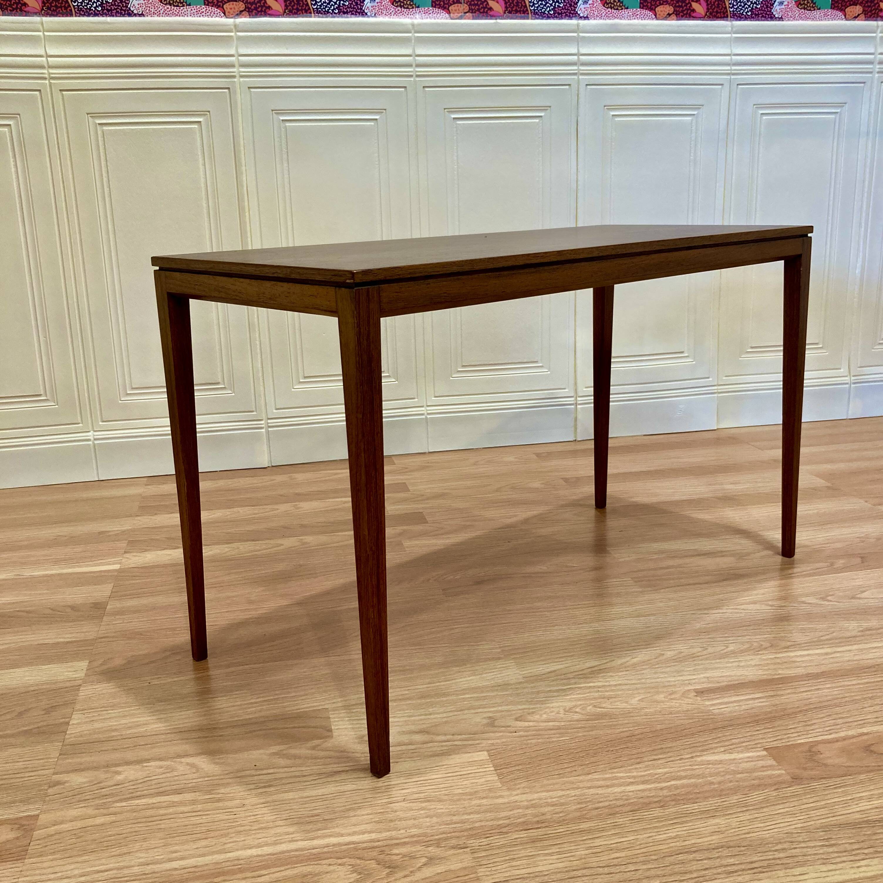 Scandinavian design coffee table "Kai Kristiansen" 1950.