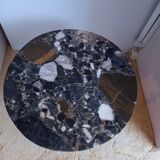 Table basse en marbre et laiton