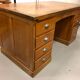 Bureau ancien en bois a double caisson