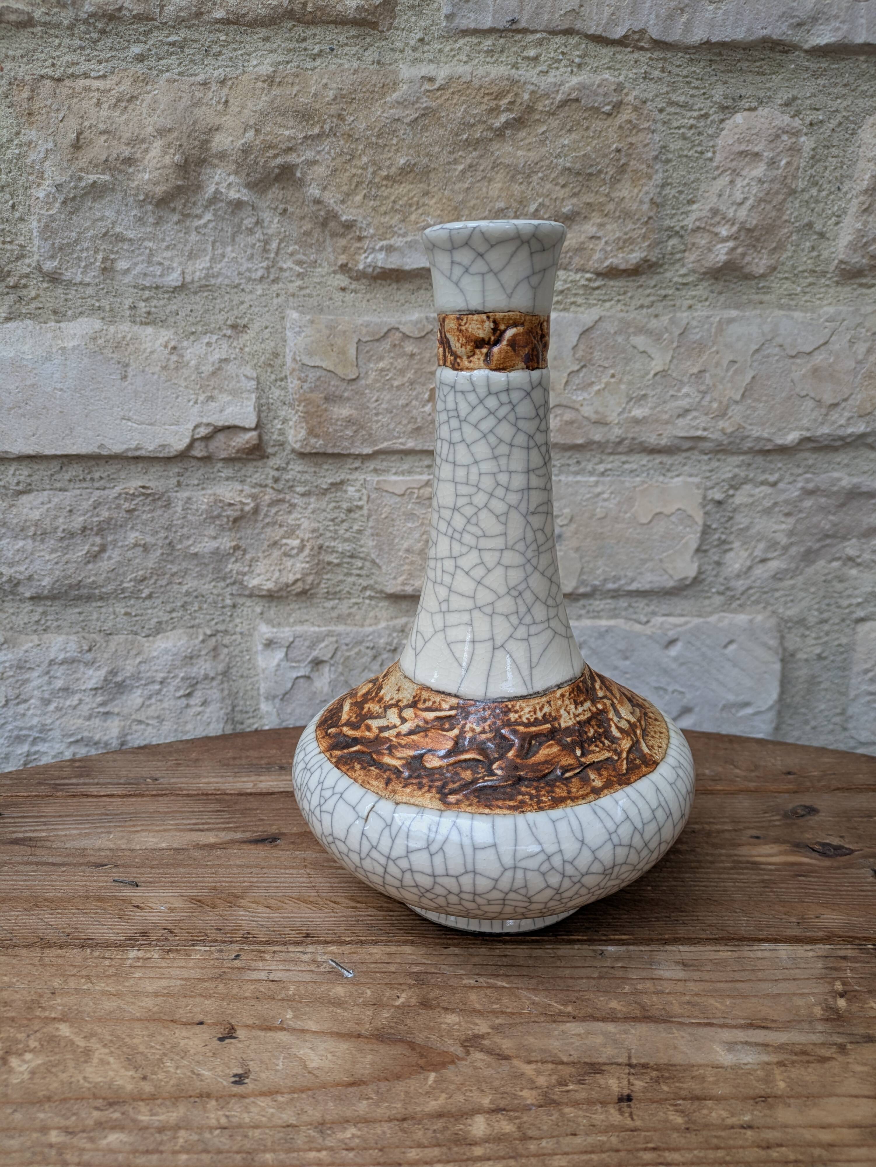 Antique long-necked vase in cracked white ceramic with deer decoration