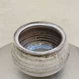 Covered enameled earthenware pot