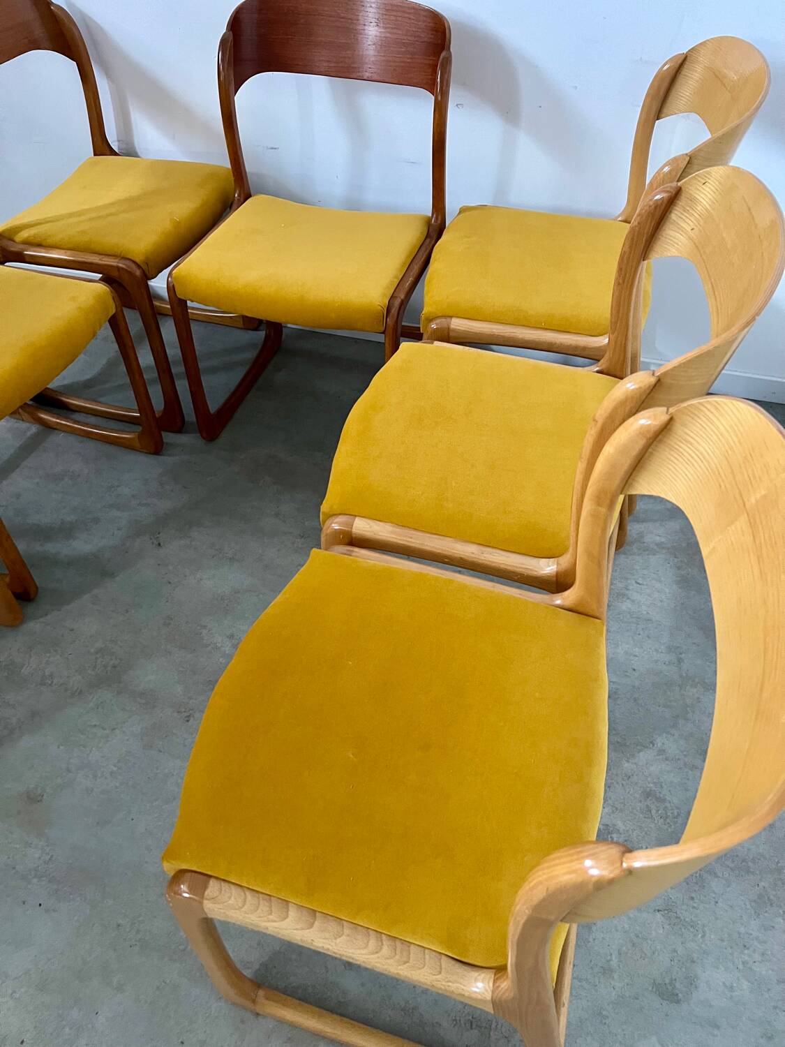 Set of 7 Baumann sled chairs in wood and mustard yellow fabric, 1960s
