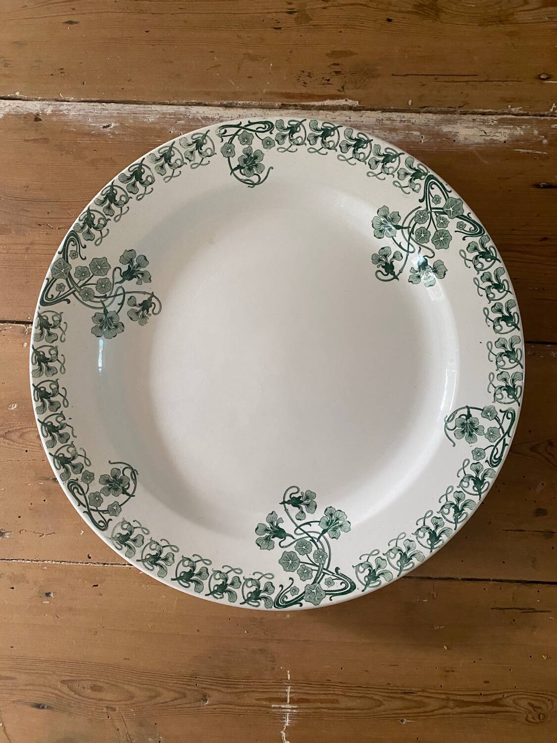 Round dish bfk boch brothers keramis nasturtium model, large model