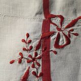 Antique tablecloth embroidered in kelsch