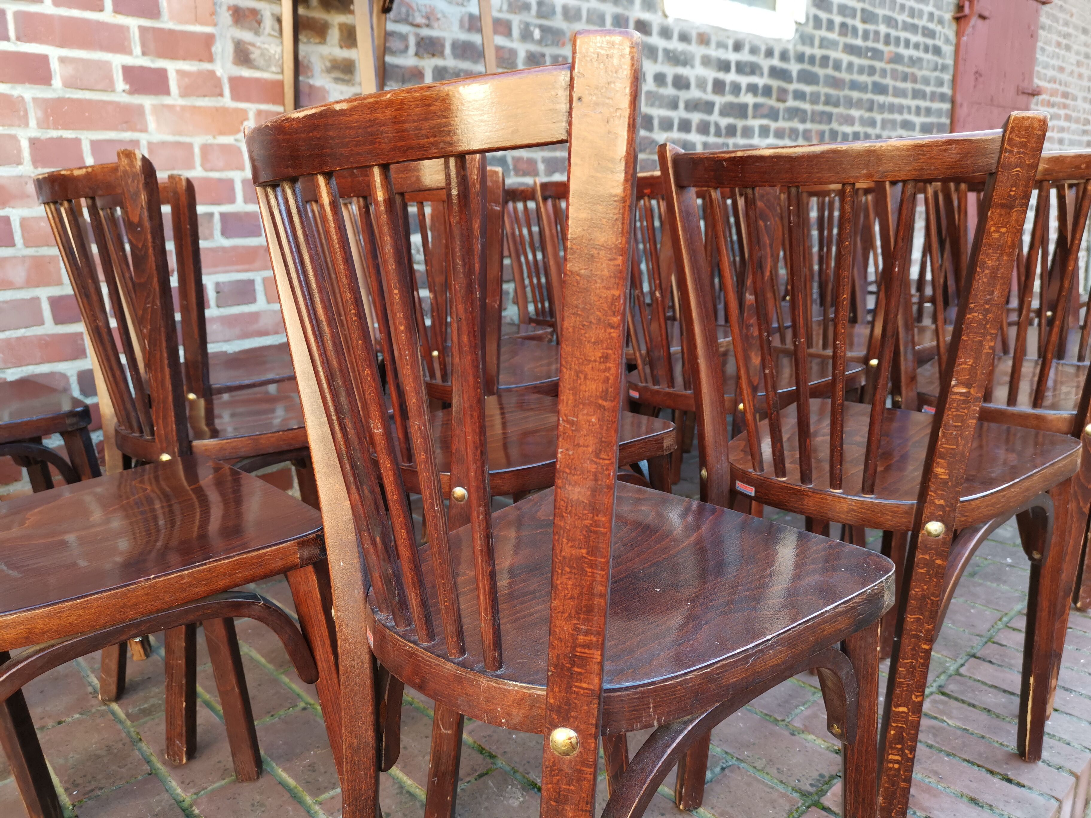 Lot de chaises Baumann N°12