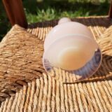 Petit vase en opaline rose