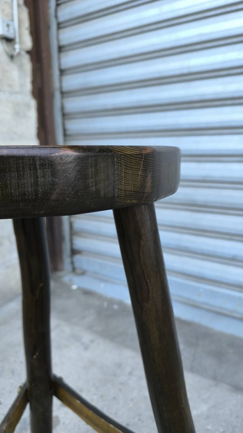 Sellette brutaliste en orme 1960