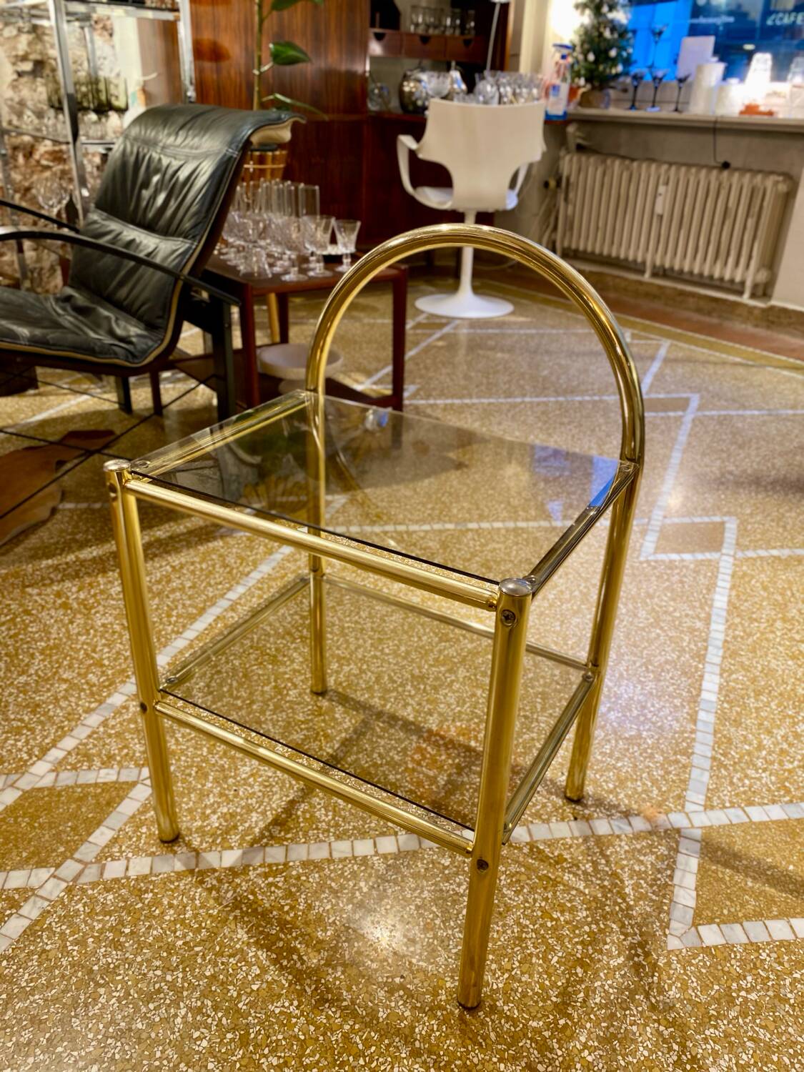 Table de nuit/bout de canapé Hollywood Regency