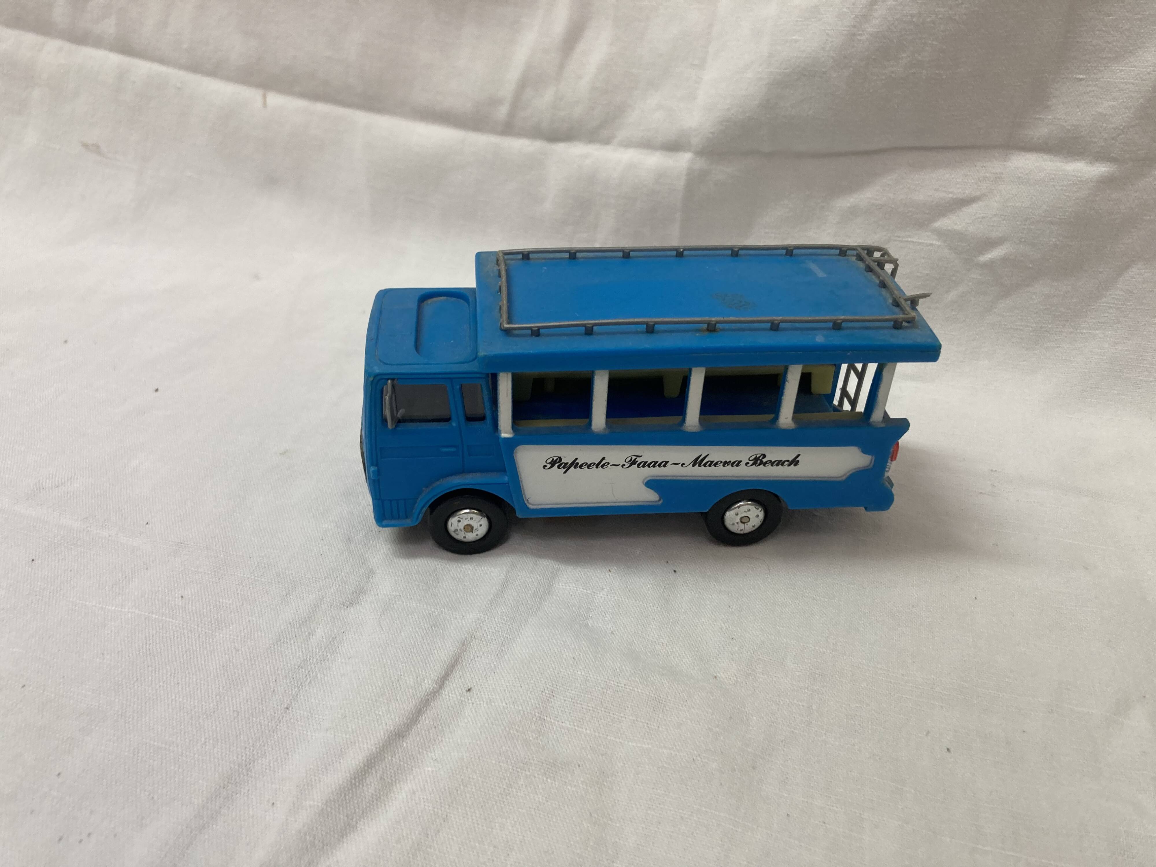 Miniaturized taxi 1980