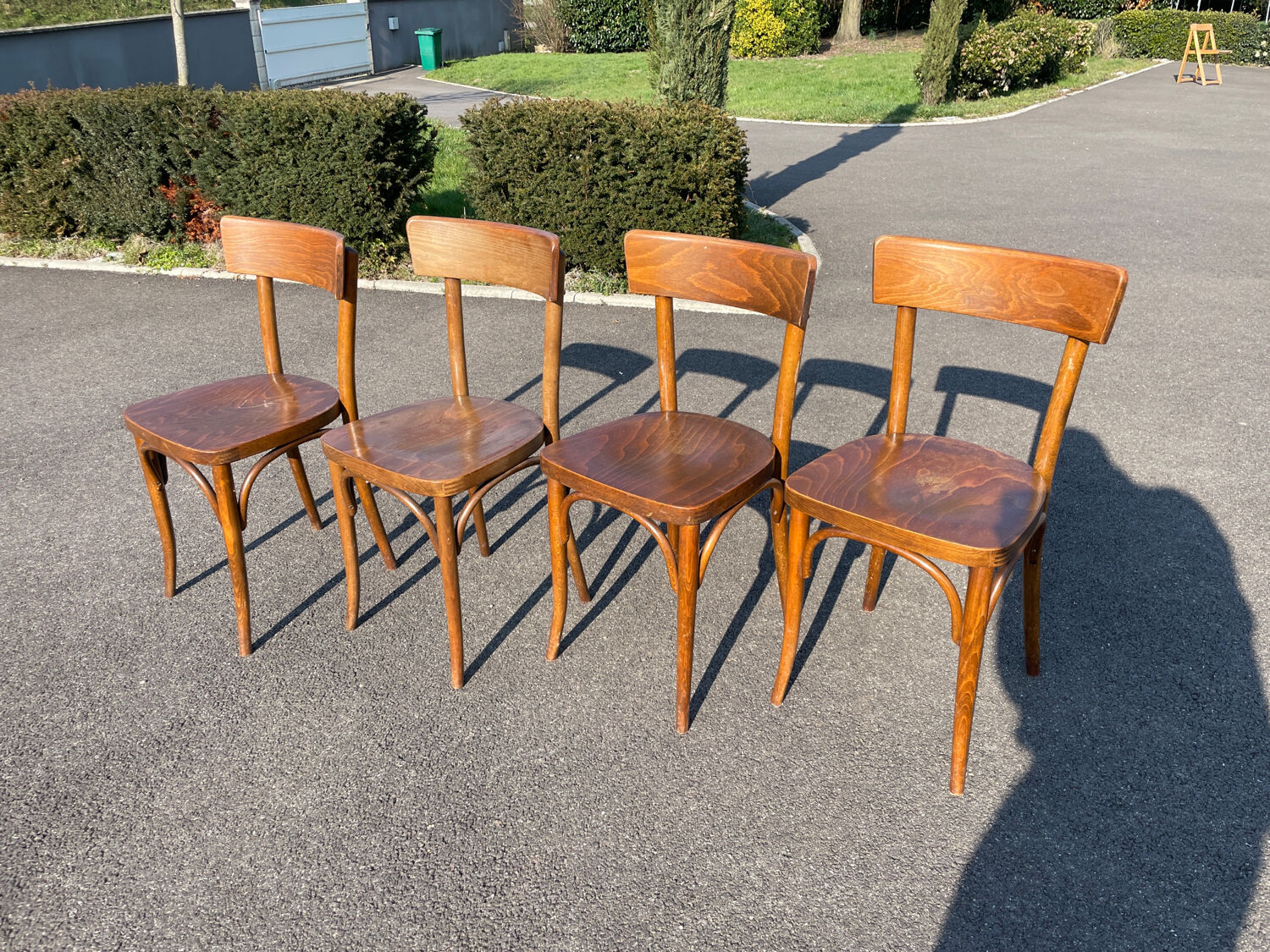 Lot de 4 chaises vintage Thonet de bistrot