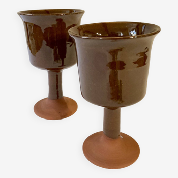 Verres à pied en céramique artisanale vernissée marron