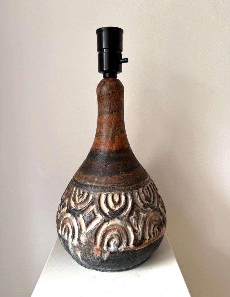 Lampe de table en grès de poterie danoise par Birte Vedel Howards, années 1960.