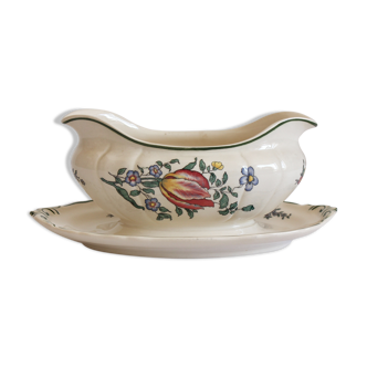 Vintage earthenware saucière "Alt Strassburg" or "Vieux Strasbourg" Villeroy & Boch