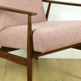 Fauteuil « Lis », années 1970, bouclé rose, design de Henryk Lis