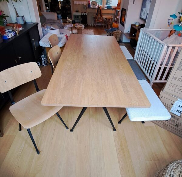 Table et banc Pyramid, 3 chaises Result par Hay